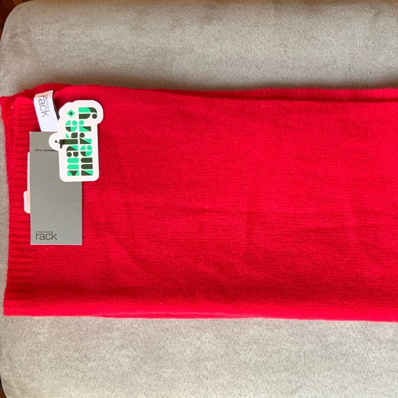 NORDSTROM RACK 100% CASHMERE Scarf In Scarlet Red OS NWT - Picture 7 of 15